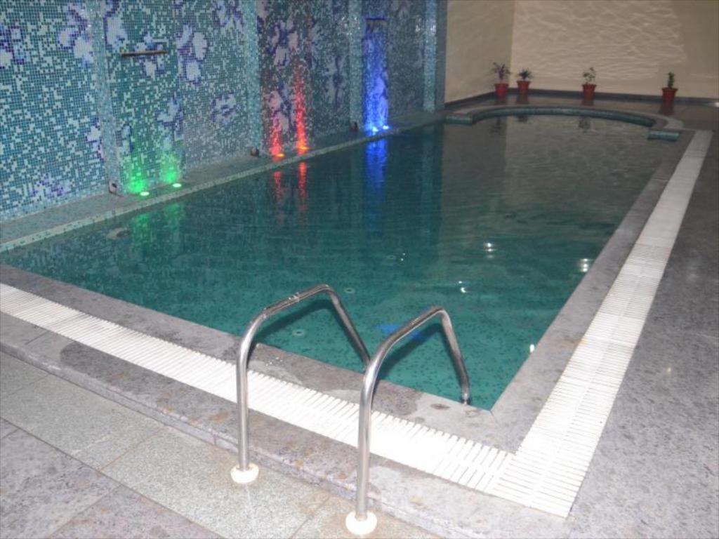 فندق Nawāshahrفي  La Silver Leaf المظهر الخارجي الصورة